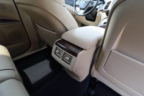 Used 2015 Toyota Venza Limited image 46