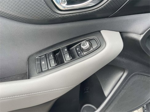 Used 2022 Subaru Outback Premium image 16