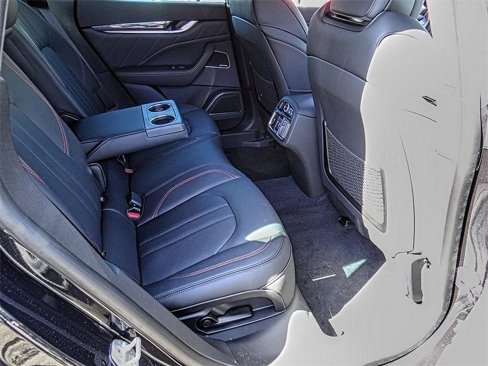 New 2023 Maserati Levante Modena image 18