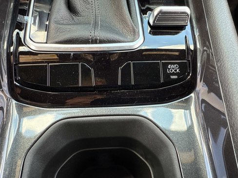 New 2025 Jeep Compass Latitude w/ Sun and Sound Group image 22