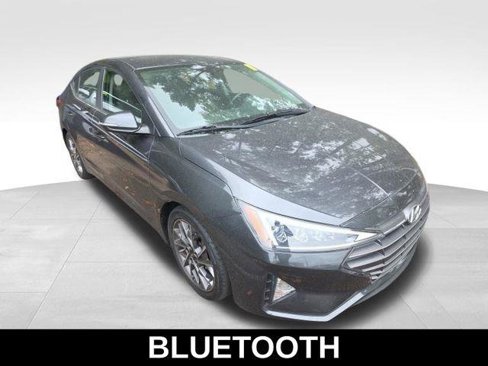 Used 2020 Hyundai Elantra Limited w/ Cargo Package (C1) image 3