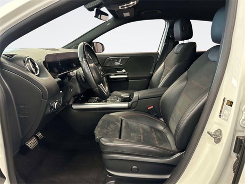 Used 2022 Mercedes-Benz GLA 250 4MATIC image 8