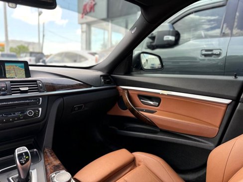 Used 2016 BMW 328i Gran Turismo xDrive image 19