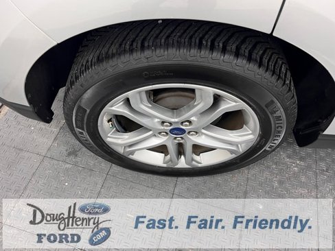 Used 2017 Ford Edge Titanium w/ Technology Package image 14