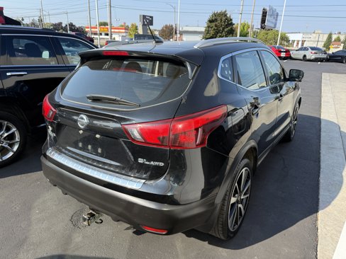 Used 2018 Nissan Rogue Sport SL w/ SL Premium Package image 5