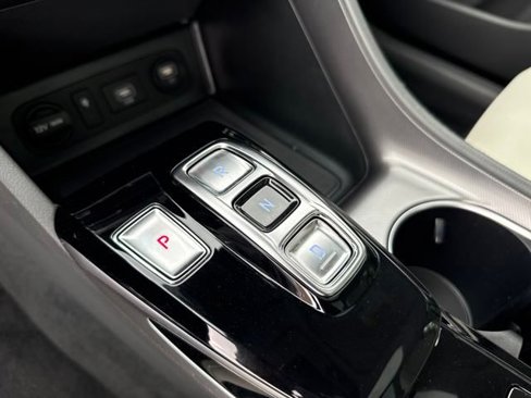 Certified 2023 Hyundai Sonata SEL w/ Convenience Package image 24