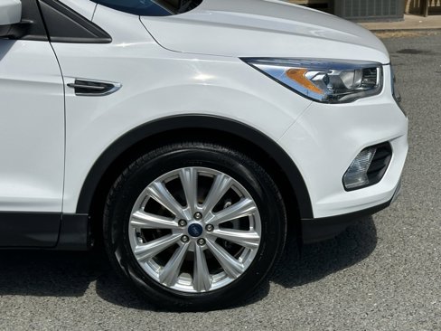 Used 2019 Ford Escape SEL image 39