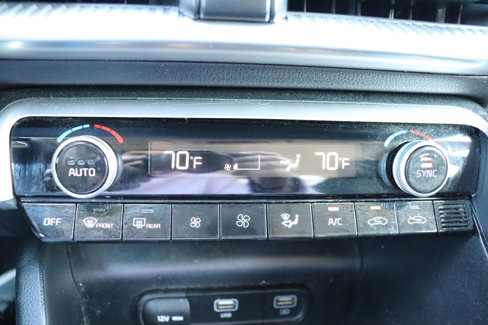Used 2023 Kia K5 LXS image 32