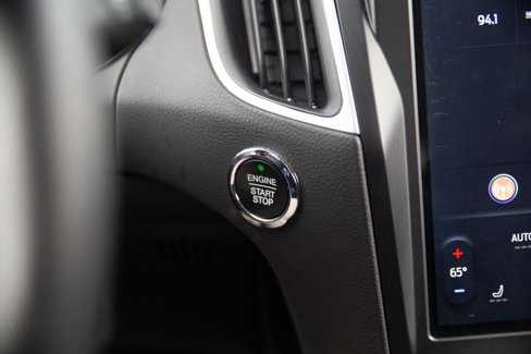 Used 2024 Ford Edge SEL image 13