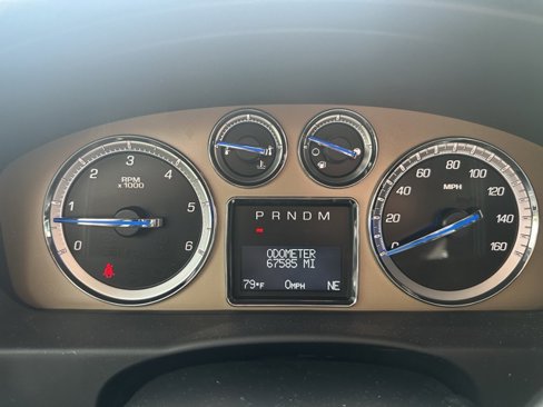 Used 2014 Cadillac Escalade Platinum image 10