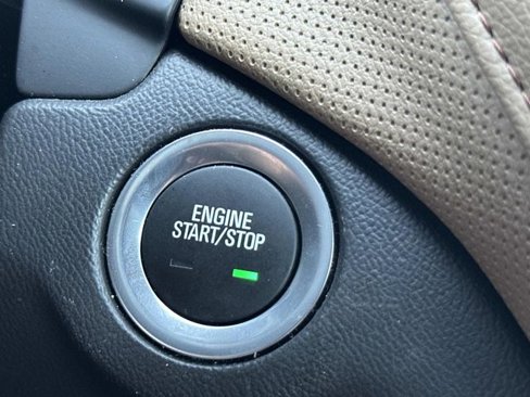 Used 2022 Chevrolet Equinox Premier image 26