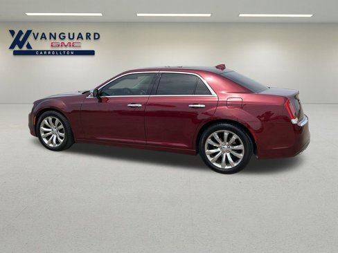 Used 2019 Chrysler 300 Limited image 18
