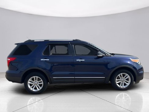 Used 2011 Ford Explorer XLT w/ 201A Rapid Spec Order Code image 5