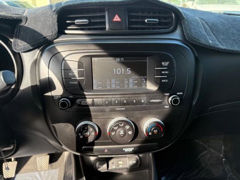 Used 2017 Kia Soul image 20