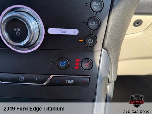 Used 2019 Ford Edge Titanium w/ Equipment Group 301A image 16
