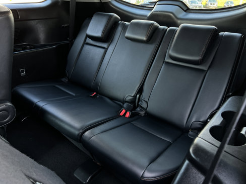 Used 2017 Toyota Highlander XLE image 12
