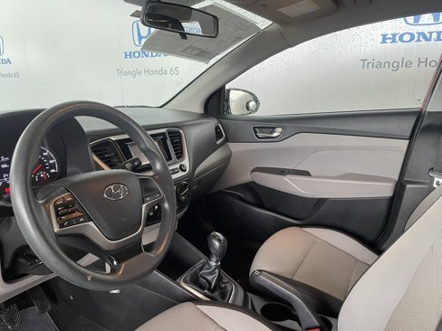 Used 2019 Hyundai Accent SE image 13