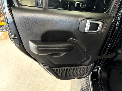 Used 2021 Jeep Gladiator Sport image 36