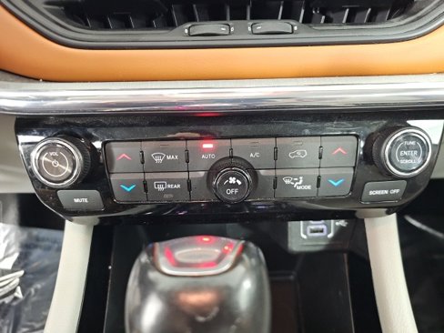 Certified 2022 Jeep Compass Limited image 23