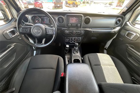 Used 2021 Jeep Gladiator Willys image 16