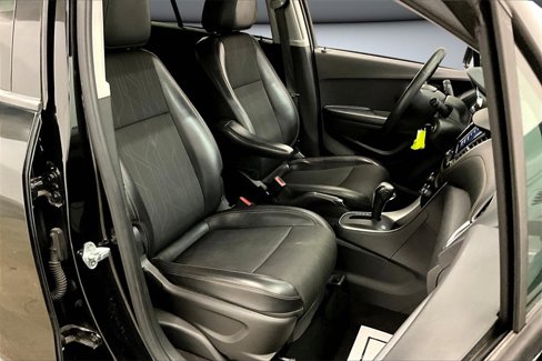 Used 2021 Chevrolet Trax LT image 28