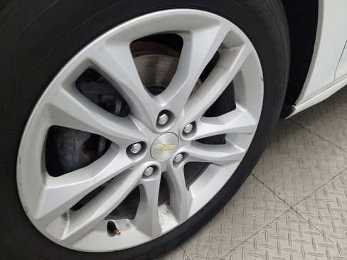 Used 2017 Chevrolet Malibu LT w/ Leather Package image 31