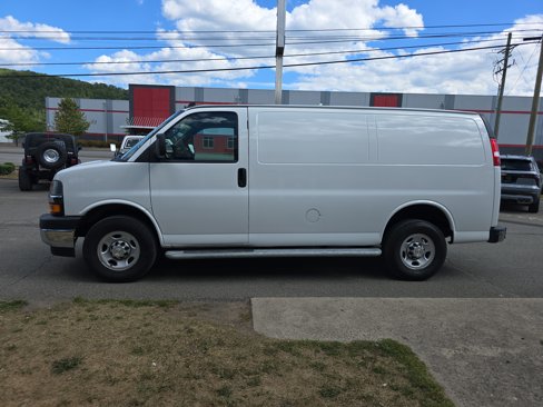 Used 2023 Chevrolet Express 2500 w/ Driver Convenience Package image 8