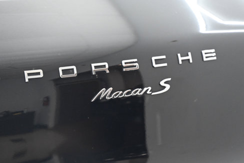Used 2016 Porsche Macan S image 12