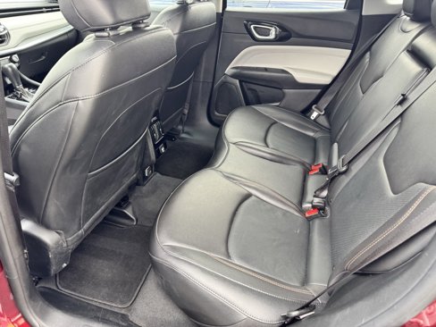 Used 2022 Jeep Compass Limited image 31