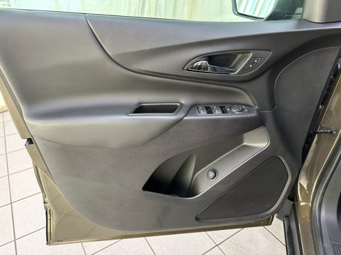 Certified 2024 Chevrolet Equinox LT image 24