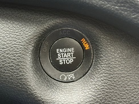Used 2021 Jeep Cherokee Latitude Plus w/ Sun & Sound Group image 35