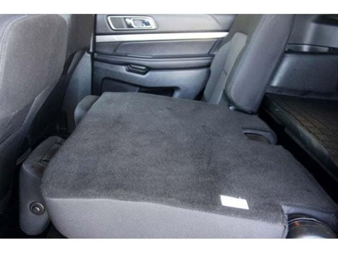 Used 2019 Ford Explorer XLT w/ Class III Trailer Tow Package image 14