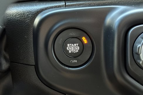 Used 2023 Jeep Wrangler Unlimited Sahara image 23