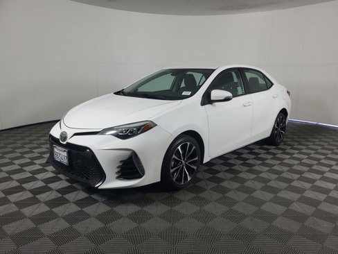 Used 2018 Toyota Corolla SE image 8