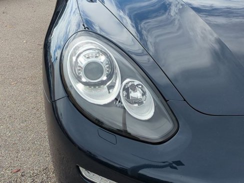 Used 2014 Porsche Panamera S image 9