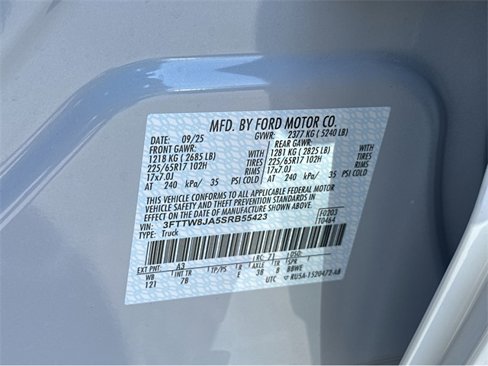 New 2025 Ford Maverick XLT image 43