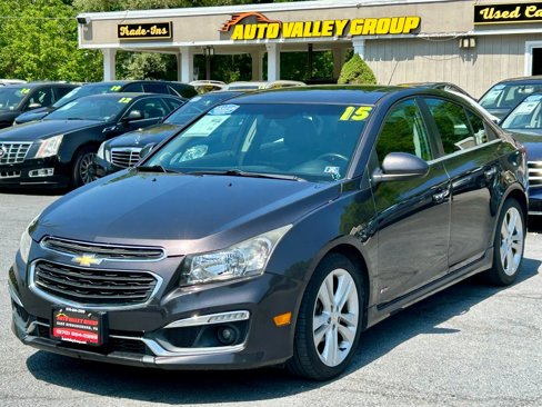 Used 2015 Chevrolet Cruze LTZ w/ Sun, Sound and Sport Package image 4