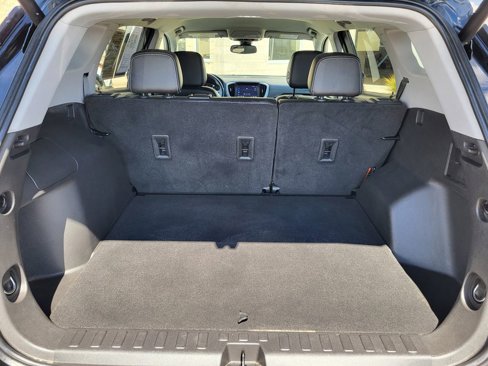 Used 2022 GMC Terrain SLT image 21