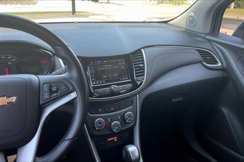 Used 2019 Chevrolet Trax LT w/ LT Convenience Package image 6