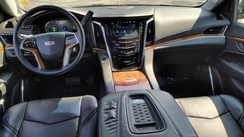 Used 2017 Cadillac Escalade Luxury image 10
