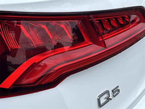 Used 2020 Audi Q5 2.0T Premium image 10