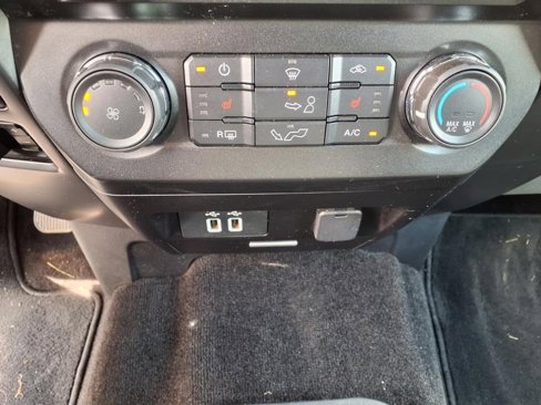 Used 2018 Ford F150 XLT w/ Equipment Group 302A Luxury image 13