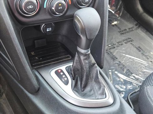 Used 2015 Dodge Dart SXT image 11