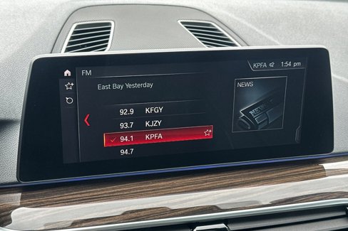Used 2019 BMW 530e w/ Convenience Package image 17