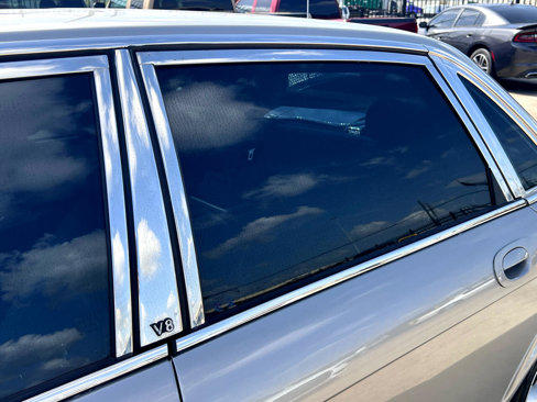Used 1999 Jaguar XJ8 image 13