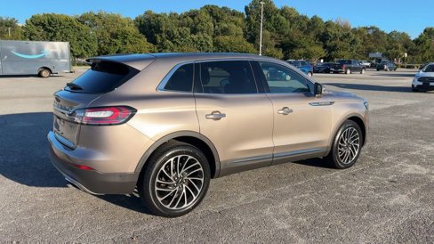 Used 2020 Lincoln Nautilus Reserve image 2