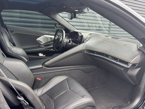 Used 2020 Chevrolet Corvette Stingray Premium Cpe w/ 3LT Preferred Equipment Group image 13