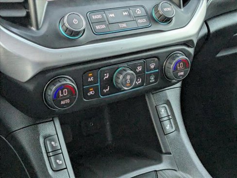 Used 2019 GMC Acadia SLT image 15