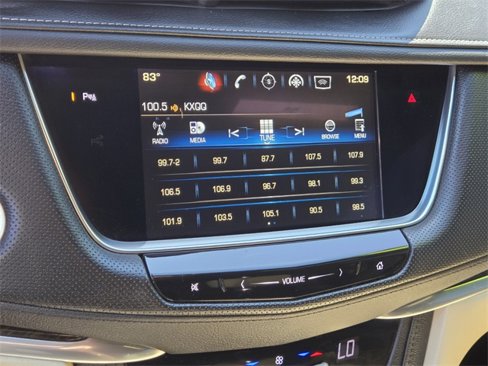 Used 2017 Cadillac XT5 FWD image 22