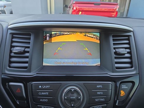 Used 2018 Nissan Pathfinder SV image 25